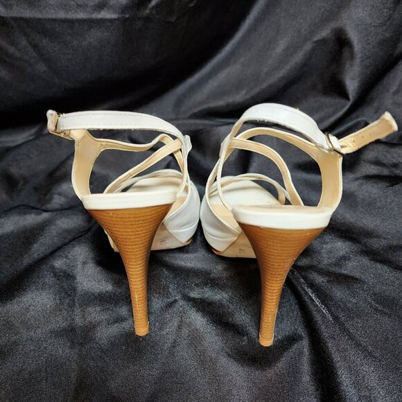 Vintage Cathy Jean White Leather Strappy Heels Size 8 | 5 Inch High Heel Sandals - Picture 5 of 9